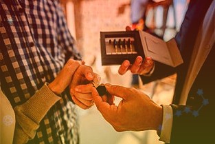 300036超圖軟件4月6日早盤數(shù)據(jù):較昨日下跌0.14%